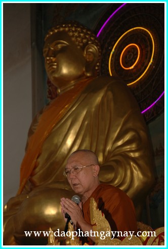 TP. HCM: Đại lễ dâng y Kathina tại thiền viện Nguyên Thủy