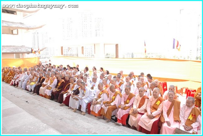 Phật giáo Nam tông tưởng niệm 60 năm tổ sư Minh Đăng Quang vắng bóng