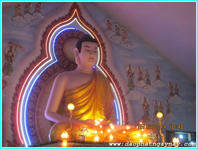 Lễ hội cúng đèn rằm tháng giêng tại thiền viện Phước Sơn