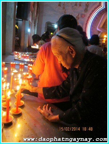 Lễ hội cúng đèn rằm tháng giêng tại thiền viện Phước Sơn