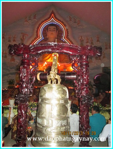 Đồng Nai: Lễ hội cúng đèn rằm tháng 10 tại thiền viện Phước Sơn