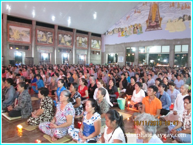 Đồng Nai: Lễ hội cúng đèn rằm tháng 10 tại thiền viện Phước Sơn