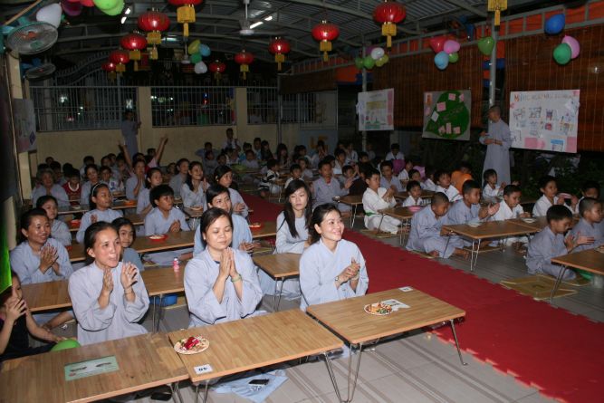TP.HCM: Thiêng liêng lễ mừng ngày nhà giáo, 20/11 tại chùa Thiên Chánh
