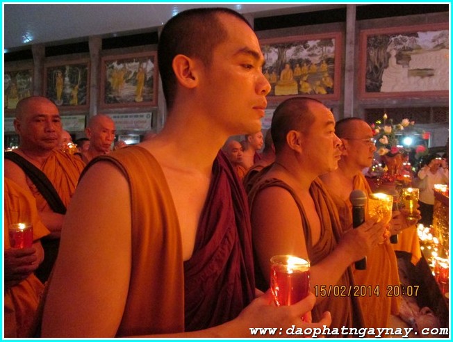 Lễ hội cúng đèn rằm tháng giêng tại thiền viện Phước Sơn