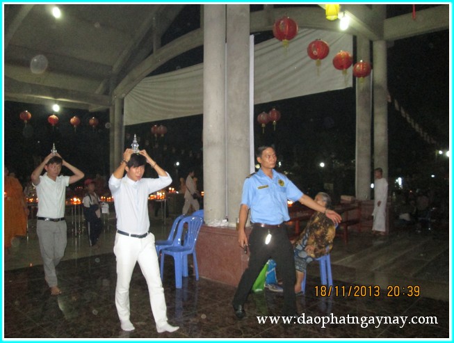 Đồng Nai: Lễ hội cúng đèn rằm tháng 10 tại thiền viện Phước Sơn