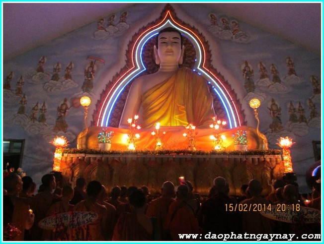 Lễ hội cúng đèn rằm tháng giêng tại thiền viện Phước Sơn