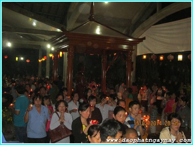 Lễ hội cúng đèn rằm tháng giêng tại thiền viện Phước Sơn