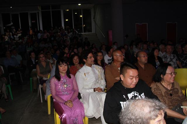 Buổi Chiếu Phim Tại Chùa Hoa Nghiêm, Melbourne, Úc Châu Được Thành Công Viên Mãn