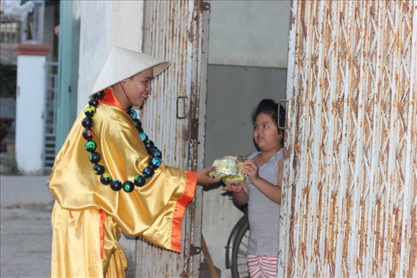 Phật Di Lặc về nơi xóm chài Lagi