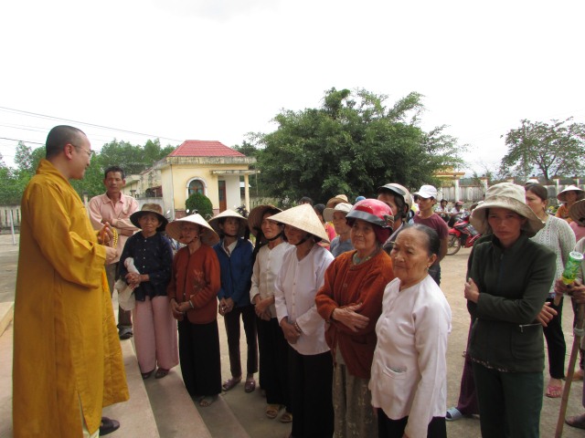Quỹ Từ Thiện Đạo Phật Ngày Nay thực hiện chương trình “Quà tết yêu thương 2014”