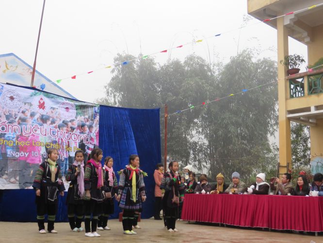Lào Cai: Hội Khai Tâm và Hội 14 Chữ với chương trình thiện nguyện “Áo Ấm Yêu Thương”