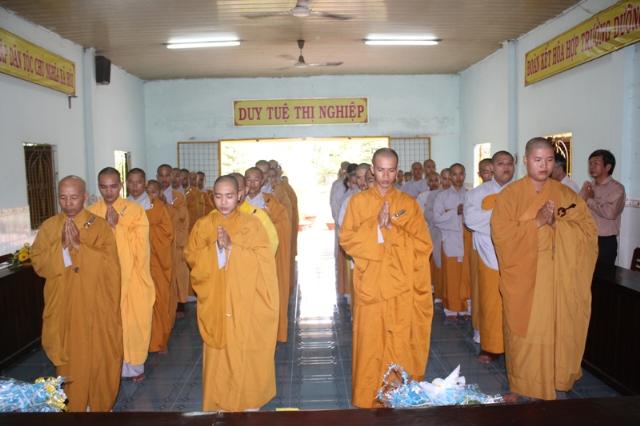 Đồng Tháp: Trường Trung Cấp Phật Học Đồng Tháp – Nhân Ngày Nhà Giáo Việt Nam 20/11