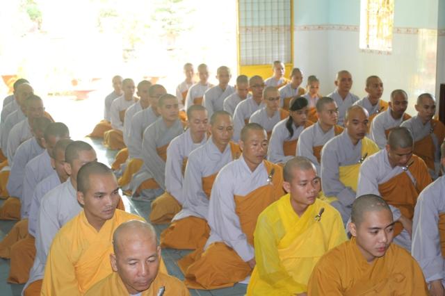 Đồng Tháp: Trường Trung Cấp Phật Học Đồng Tháp – Nhân Ngày Nhà Giáo Việt Nam 20/11