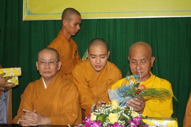 Đồng Tháp: Trường Trung Cấp Phật Học Đồng Tháp – Nhân Ngày Nhà Giáo Việt Nam 20/11