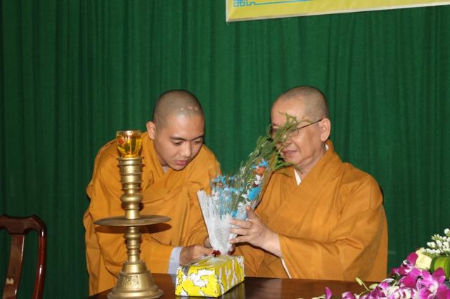 Đồng Tháp: Trường Trung Cấp Phật Học Đồng Tháp – Nhân Ngày Nhà Giáo Việt Nam 20/11