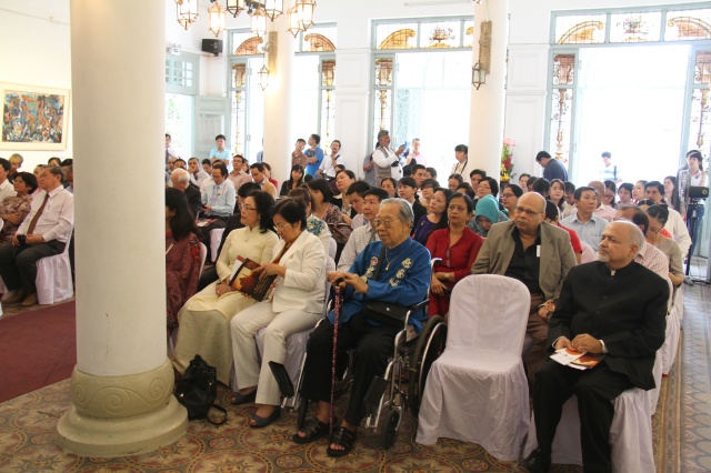 TP. HCM: Khai mạc Triển lãm Phật giáo Dharma Darshan