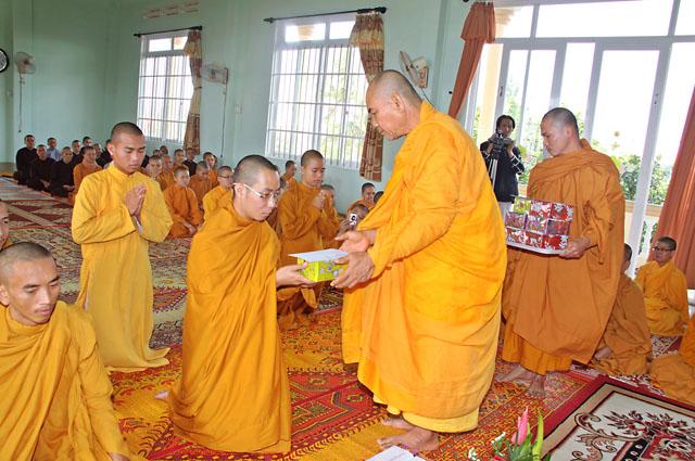 Lễ Tạ Pháp Khóa Bồ Dưỡng Đạo Hạnh Dành Cho Sa Di-Sa Di Ni- Tập Sự Lần VI Giáo Đoàn III Khất Sĩ