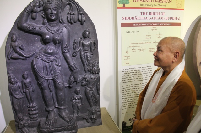 TP. HCM: Khai mạc Triển lãm Phật giáo Dharma Darshan