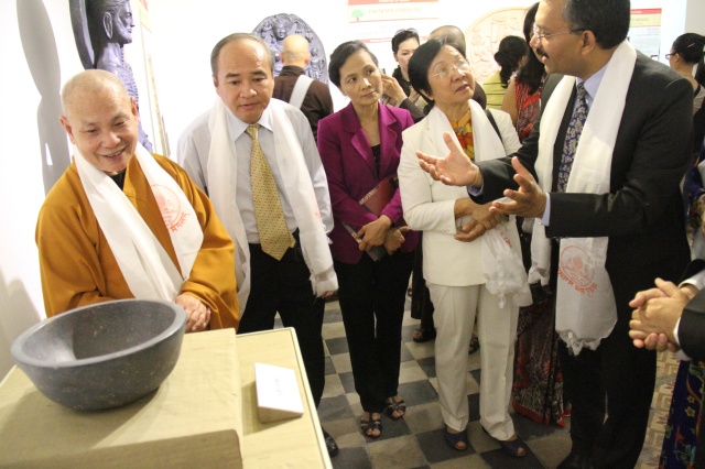 TP. HCM: Khai mạc Triển lãm Phật giáo Dharma Darshan