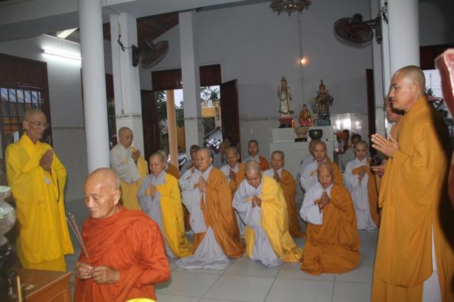 Hình Ảnh Lễ Cung Thỉnh Nhục Thân Cố Ni Trưởng Thích Nữ Như Nghĩa Nhập Kim Quan