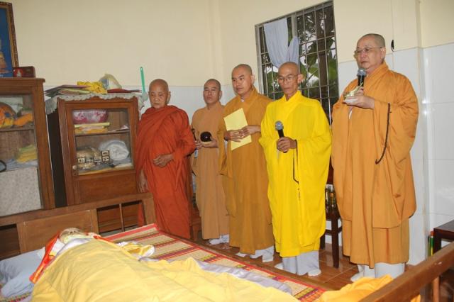 Hình Ảnh Lễ Cung Thỉnh Nhục Thân Cố Ni Trưởng Thích Nữ Như Nghĩa Nhập Kim Quan