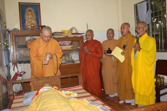 Hình Ảnh Lễ Cung Thỉnh Nhục Thân Cố Ni Trưởng Thích Nữ Như Nghĩa Nhập Kim Quan