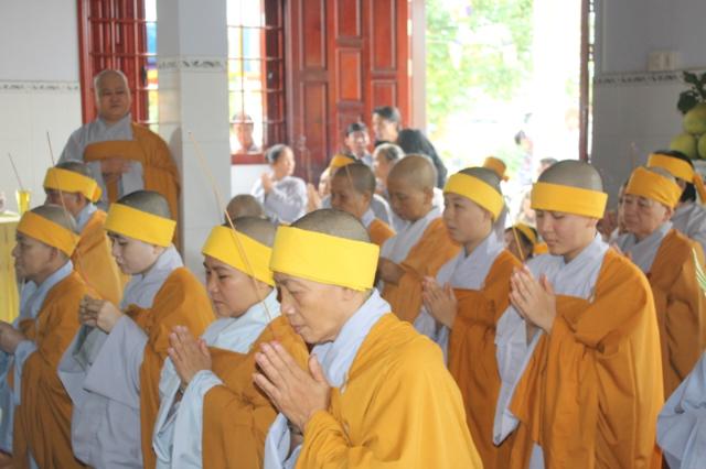 Đồng Tháp: Lễ Nhập Bảo Tháp Ni Trưởng Tịnh Nghĩa