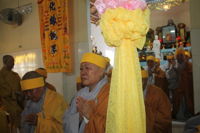 Đồng Tháp: Lễ Nhập Bảo Tháp Ni Trưởng Tịnh Nghĩa