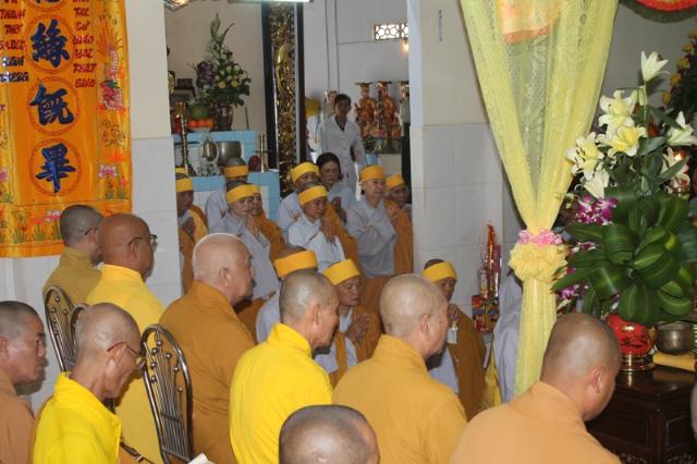 Đồng Tháp: Lễ Nhập Bảo Tháp Ni Trưởng Tịnh Nghĩa