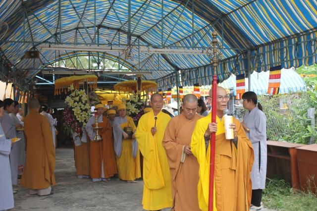 Đồng Tháp: Lễ Nhập Bảo Tháp Ni Trưởng Tịnh Nghĩa