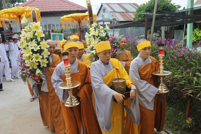 Đồng Tháp: Lễ Nhập Bảo Tháp Ni Trưởng Tịnh Nghĩa