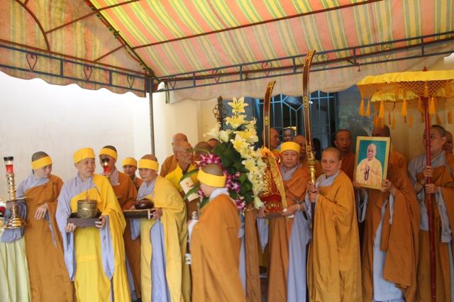 Đồng Tháp: Lễ Nhập Bảo Tháp Ni Trưởng Tịnh Nghĩa