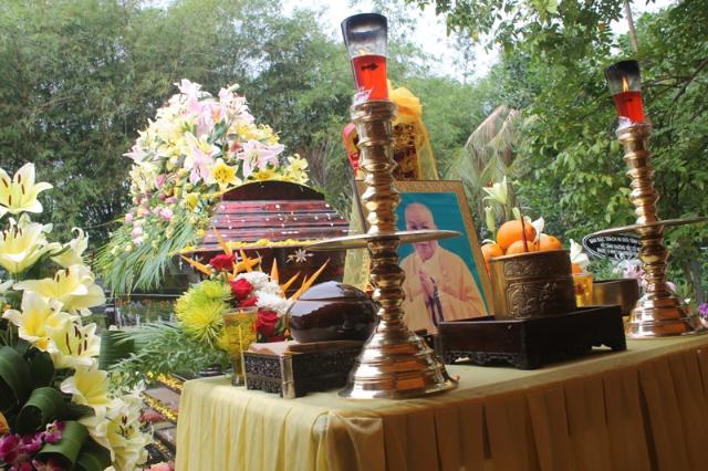 Đồng Tháp: Lễ Nhập Bảo Tháp Ni Trưởng Tịnh Nghĩa