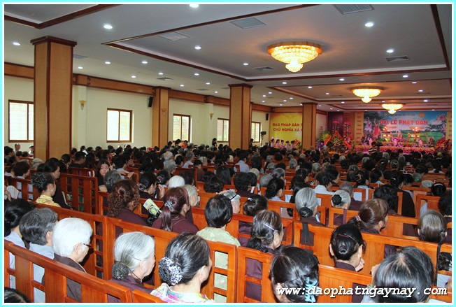 Hà Nội:  Đại lễ Phật Đản tại chùa Quán Sứ