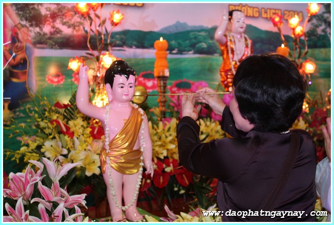 Hà Nội:  Đại lễ Phật Đản tại chùa Quán Sứ