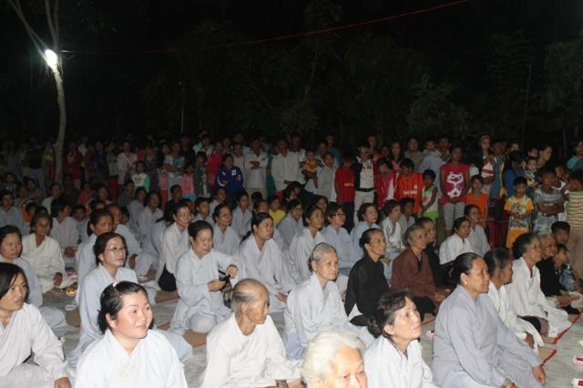 Đồng Tháp: Lễ Hoa Đăng Khai Đàn Dược Sư