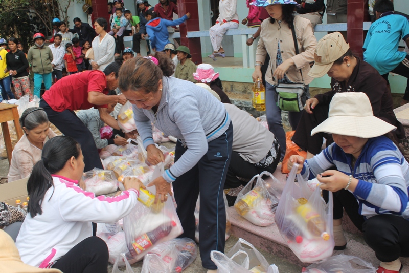 Chuyên ngành Pali khóa 7 Học viện PGVN tại Tp. HCM từ thiện