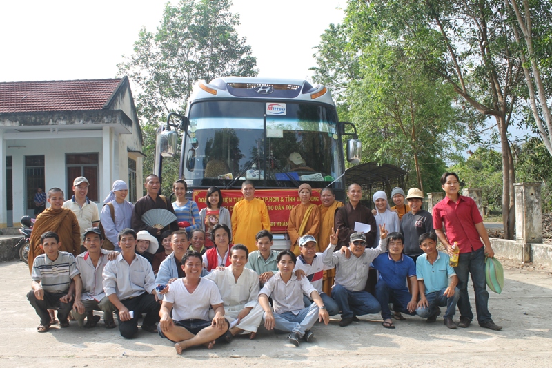 Chuyên ngành Pali khóa 7 Học viện PGVN tại Tp. HCM từ thiện