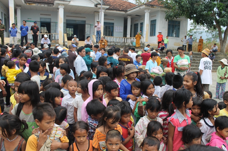 Chuyên ngành Pali khóa 7 Học viện PGVN tại Tp. HCM từ thiện