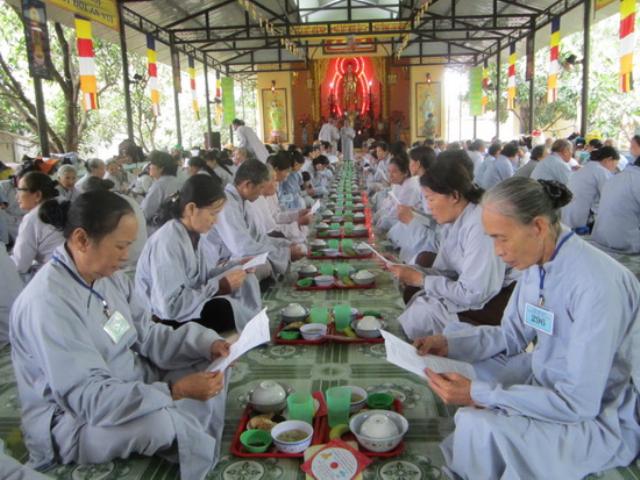 Chùa Sắc tứ Minh Thiện tổ chức khóa tu “Một ngày an lạc”- lần thứ 45