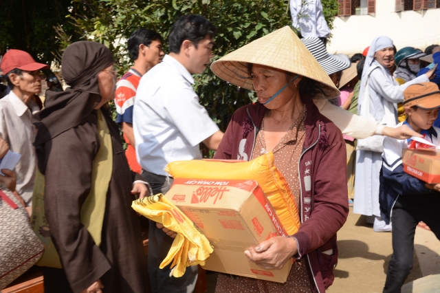 Quỹ Từ Thiện ĐPNN cứu trợ cho đồng bào miền Trung đợt 3