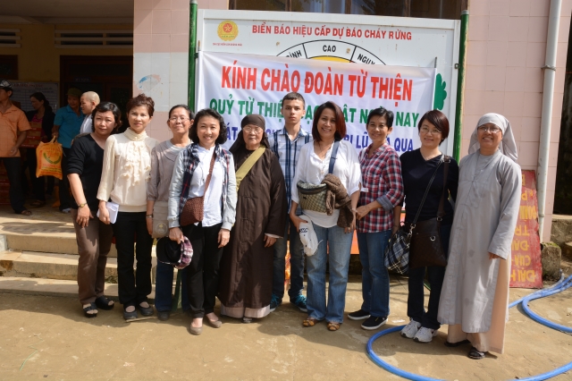 Quỹ Từ Thiện ĐPNN cứu trợ cho đồng bào miền Trung đợt 3