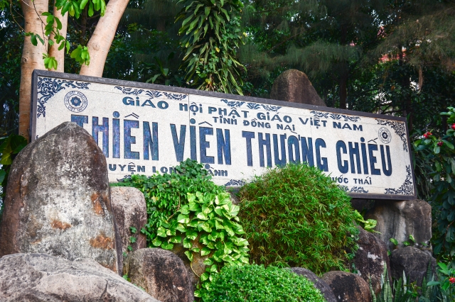 Chùm ảnh: Chùa Giác Ngộ tổ chức hành hương thập tự đầu năm Giáp Ngọ 2014