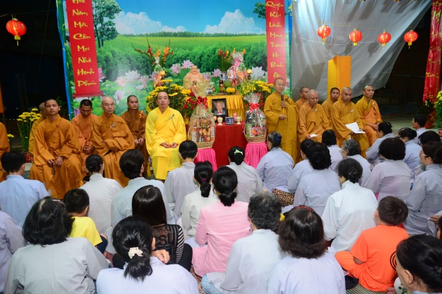 Lễ tưởng niệm GS. TS. Trần Chung Ngọc tại chùa Giác Ngộ nhân tuần thất thứ nhất