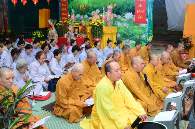 Lễ tưởng niệm GS. TS. Trần Chung Ngọc tại chùa Giác Ngộ nhân tuần thất thứ nhất