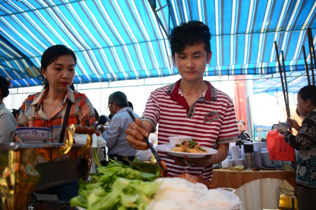 Chùa Giác Ngộ tổ chức tiệc chay gây quỹ xây dựng chùa giai đoạn 2