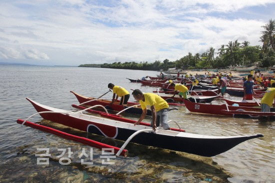 Hàn Quốc: Thiền phái Thiên Thai tặng 200 thuyền cho nạn nhân bão Philippine