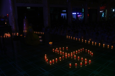TP.HCM: Lung linh Đêm Hội Hoa Đăng Chùa Long Hưng