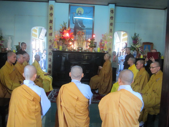 Lễ an vị tôn tượng Phật A Di Đà tại chùa Bảo Long