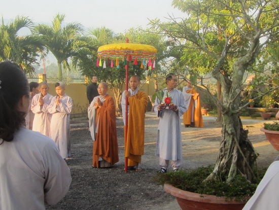 Lễ an vị tôn tượng Phật A Di Đà tại chùa Bảo Long